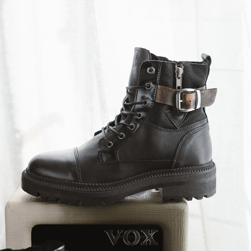 COCO ET ABRICOT PERLA Noir Bottillons