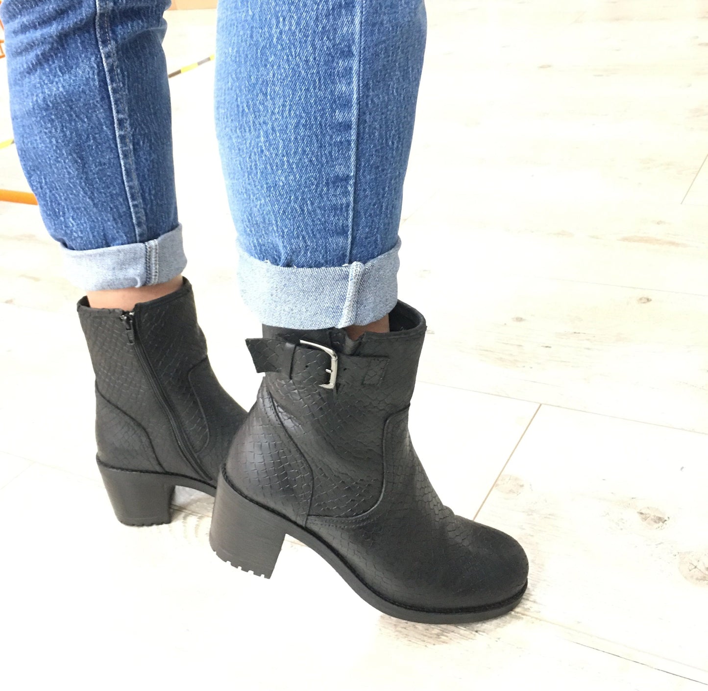 boots/bottines adulte COCO ET ABRICOT PEAS Noir bottines