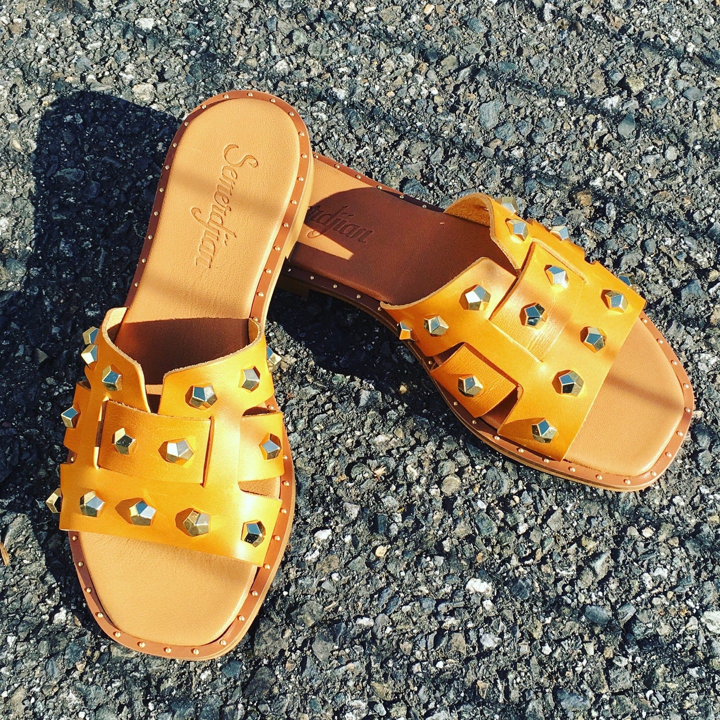 Sandales / Nu Pieds adulte SMR semerdjian SILVIA marron mules Sandales Nu pieds