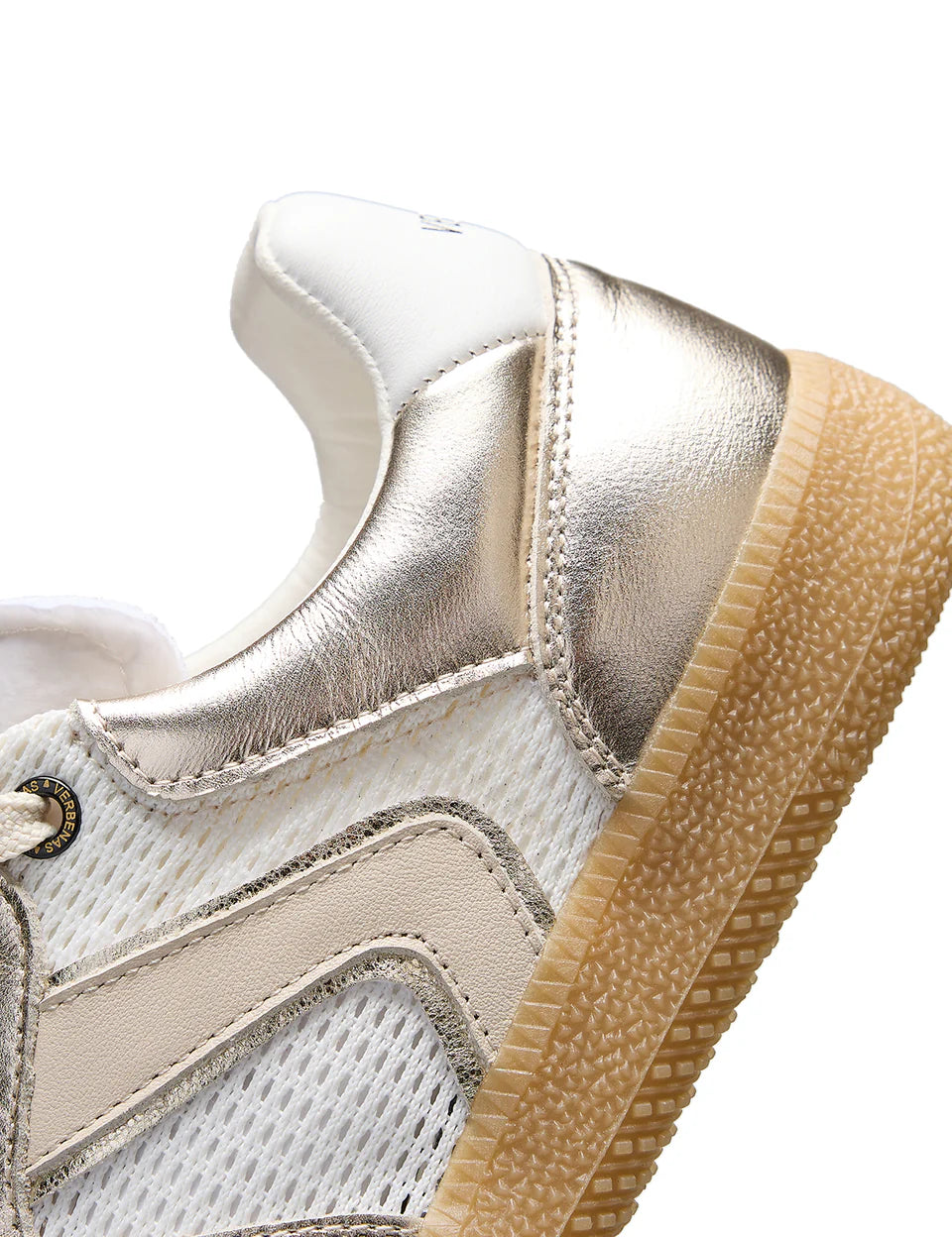 VERBENAS SORA BONETE Oro Blanco Baskets