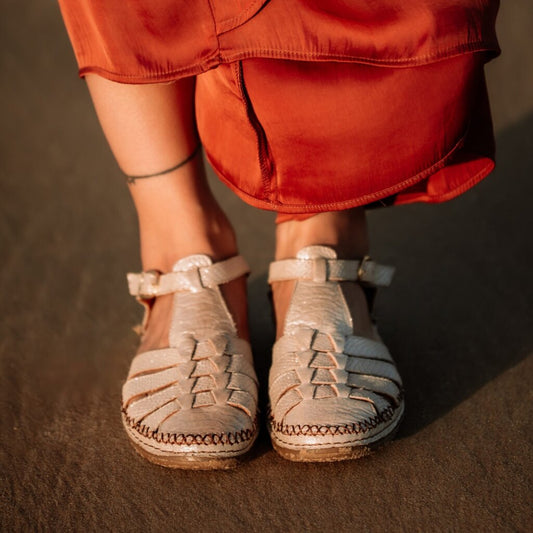 COCO ET ABRICOT MUSIGNY Beige Sandales Fermées