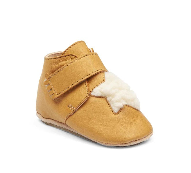 EZPZ easy peasy kiny etoile camel chaussons cuir